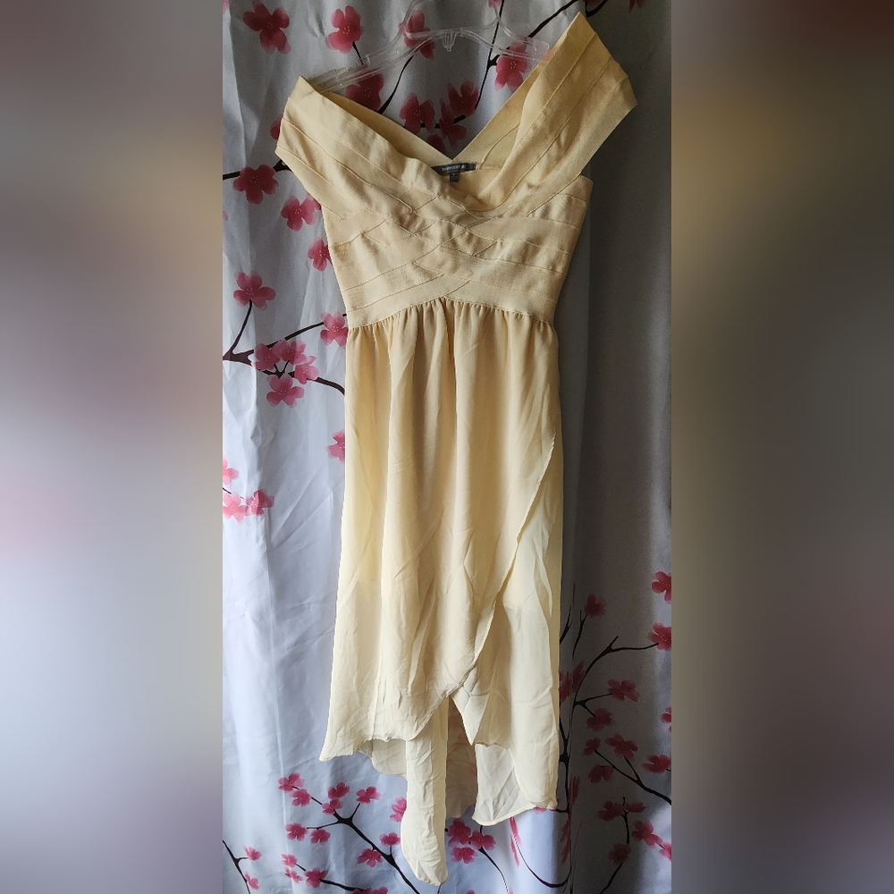 NWOT Women's Wow Couture Ivory Elizabeth High Low Bandage Dress Size Small